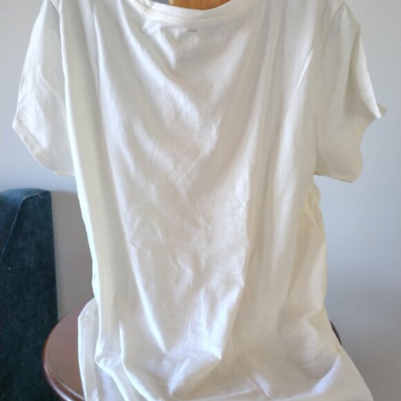 Lovely short sleeve graphic tee in a size XXL - Picture 3 of 3